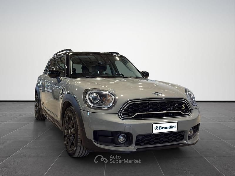 Usata Mini Cooper Clubman Hype 136 CV (100 kW) 2020 Gray Station wagon