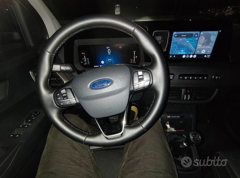 Usata Ford Tourneo 2024 Grigio Monovolume