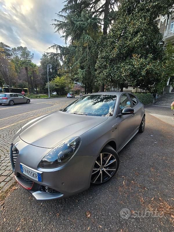 Usata Alfa Romeo Giulietta Veloce 241 CV (177 kW) 2017 Grigio Utilitaria