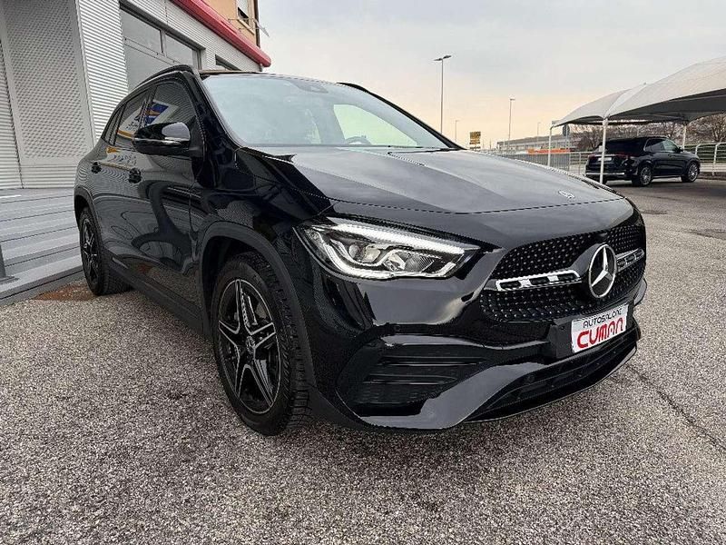 Usata Mercedes GLA200 163 CV (119 kW) 2022 Nero SUV
