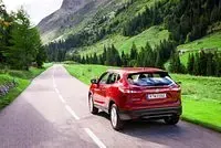 Usata Nissan Qashqai Acenta 131 CV (96 kW) 2014 Grigio SUV