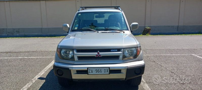Argento Usata 2000 Mitsubishi Pajero SUV | 4500 € (Ottimo prezzo) - Immagine 1/4