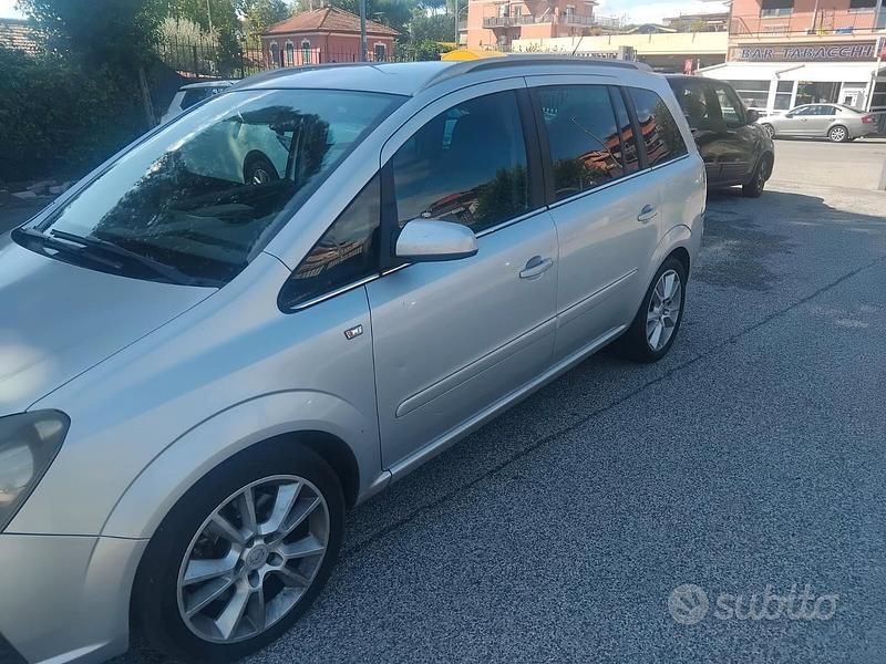 Brugt Opel Zafira 2006 Grå MPV