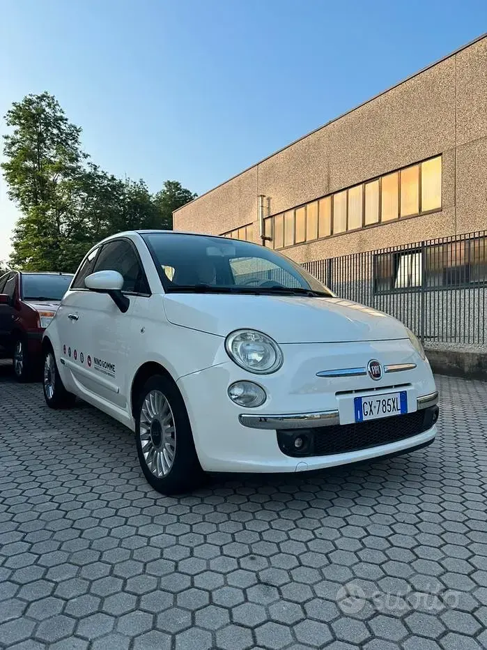 Usata Fiat 500 Lounge 69 CV (50 kW) 2010 Bianco Berlina