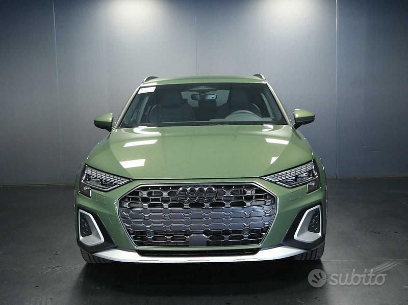 Nuova Audi A3 Comfort 150 CV (110 kW) 2025 Verde Berlina