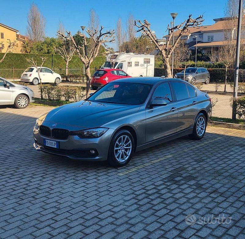 Usata BMW 318 Efficient Dynamics 2016 Berlina