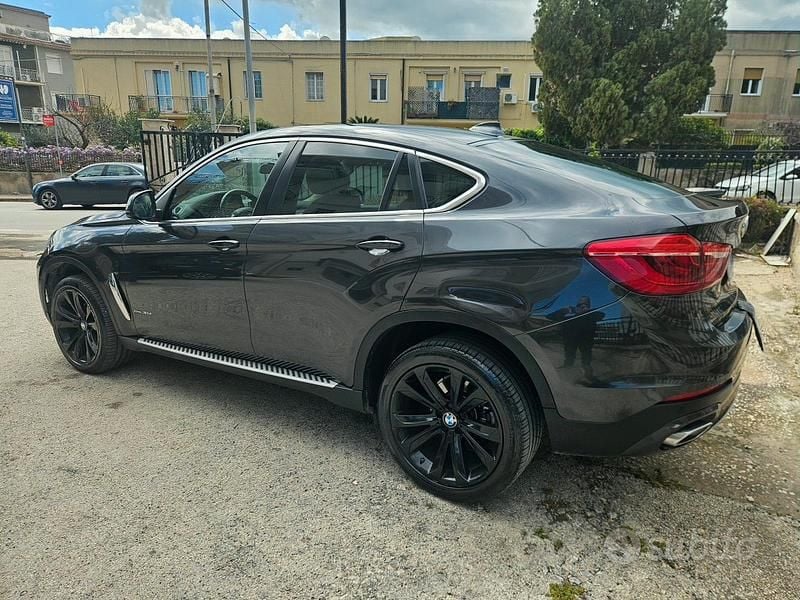 Usata BMW X6 249 CV (183 kW) 2017 Marrone SUV