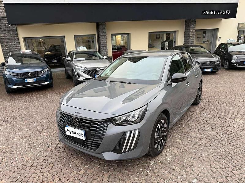Usata Peugeot 208 Allure 110 CV (80 kW) 2025 Grigio selenium Utilitaria