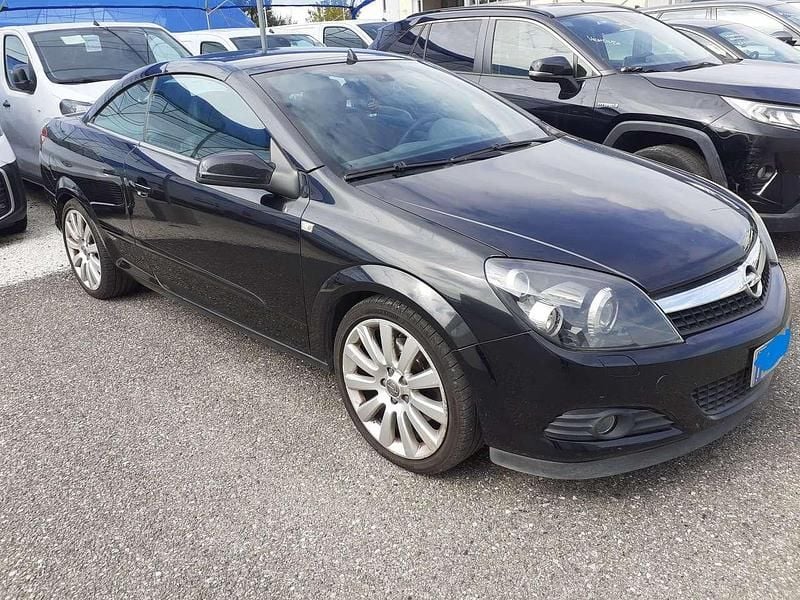 Nero Usata 2007 Opel Astra Cabriolet Cosmo Cabrio | 5800 € - Immagine 1/4