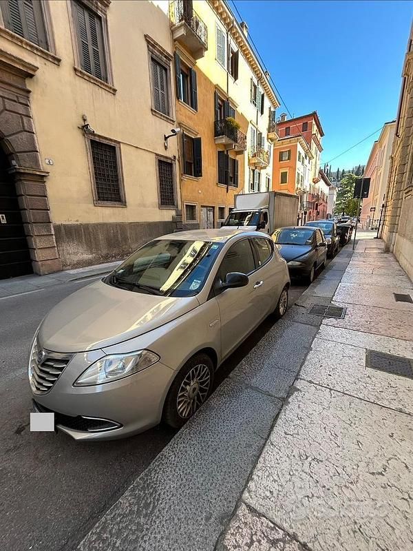 Usata Lancia Ypsilon 69 CV (50 kW) 2014 Utilitaria