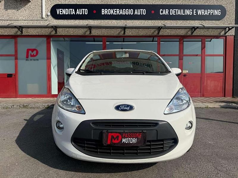 Usata Ford Ka 67 CV (49 kW) 2015 Bianco Berlina