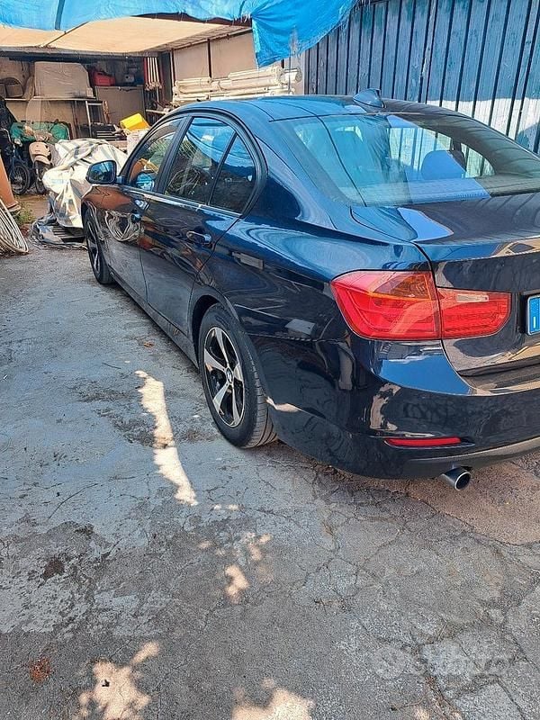 Usata BMW 320 163 CV (119 kW) 2012 Blu Berlina