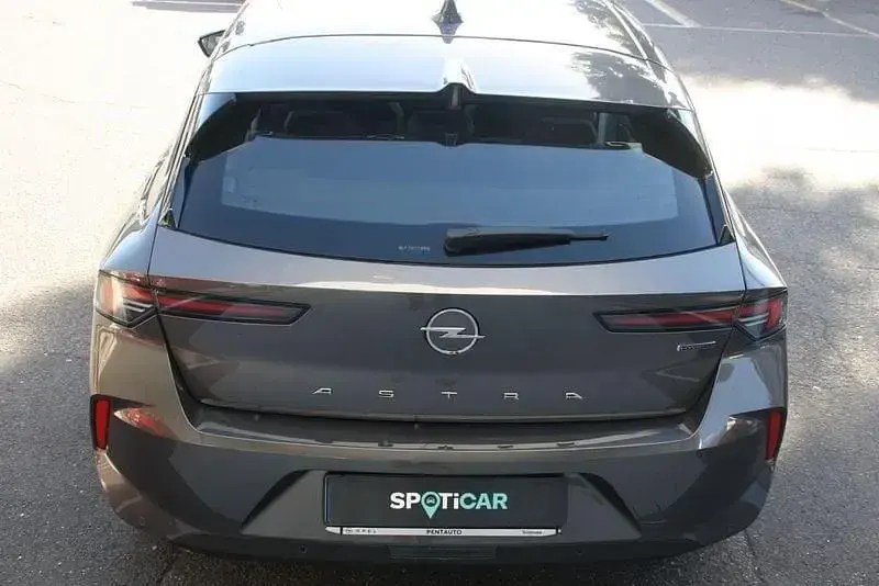 Usata Opel Astra Edition 180 CV (132 kW) 2023 Grigio Utilitaria