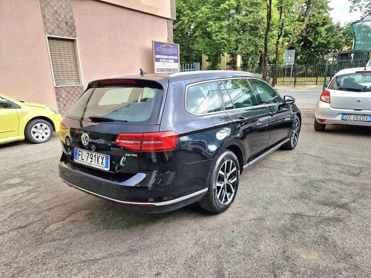 Usata VW Passat Highline 150 CV (110 kW) 2017 Nero Station wagon