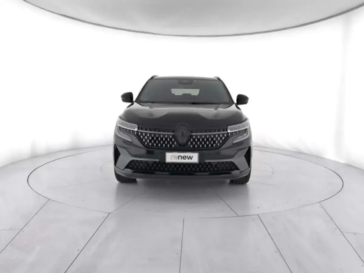 Usata Renault Austral Iconic 131 CV (96 kW) 2023 Nero etoilé SUV