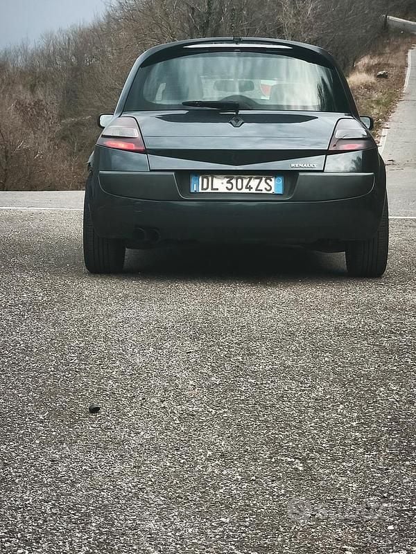 Usata Renault Mégane II 105 CV (77 kW) 2007 Grigio Berlina