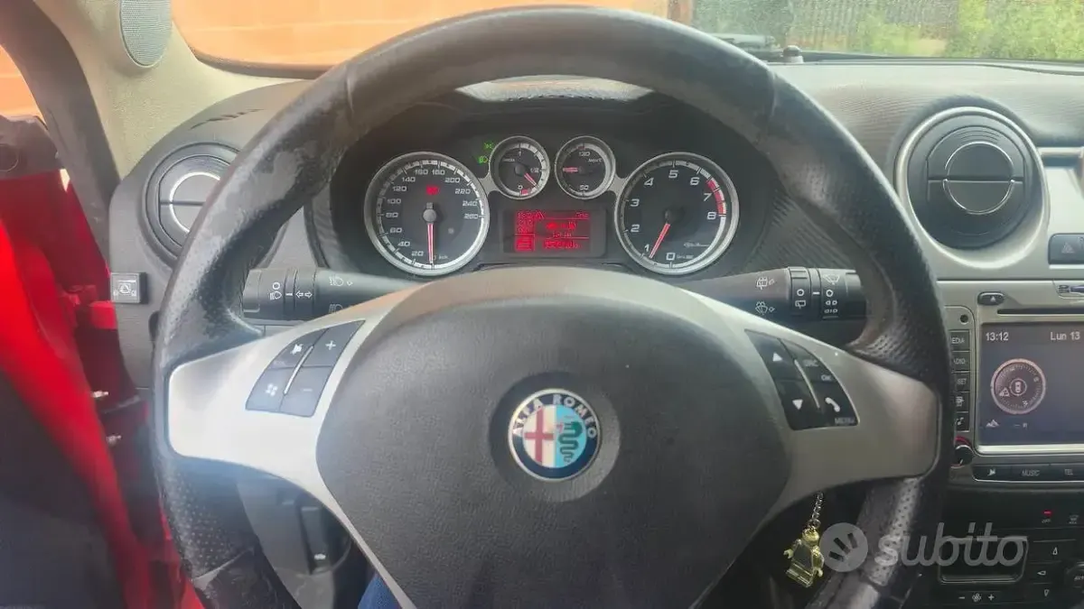 Usata Alfa Romeo MiTo 155 CV (114 kW) 2008 Rosso Utilitaria