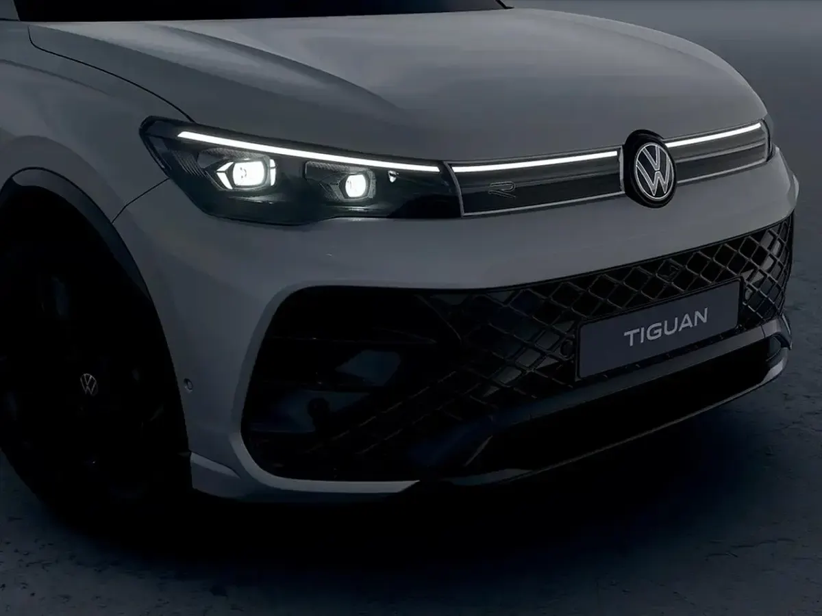 Nuova VW Tiguan R-line Plus 149 CV (109 kW) 2026 Bianco SUV