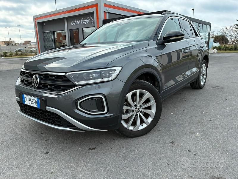Usata VW T-Roc Edition 116 CV (85 kW) 2024 SUV