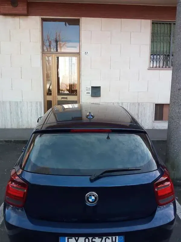 Usata BMW 118 143 CV (105 kW) 2015 Utilitaria