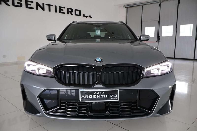 Usata BMW 320 M Sport 190 CV (139 kW) 2025 Skyscraper grey Station wagon