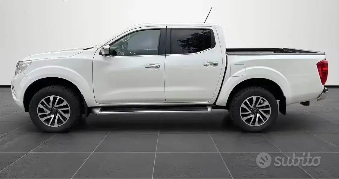 Usata Nissan Navara N-Connecta 190 CV (139 kW) 2016 Bianco Pick-up