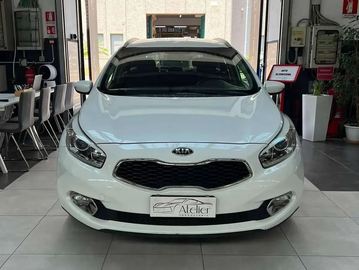 Usata Kia Ceed Sportswagon 128 CV (94 kW) 2015 Bianco Station wagon