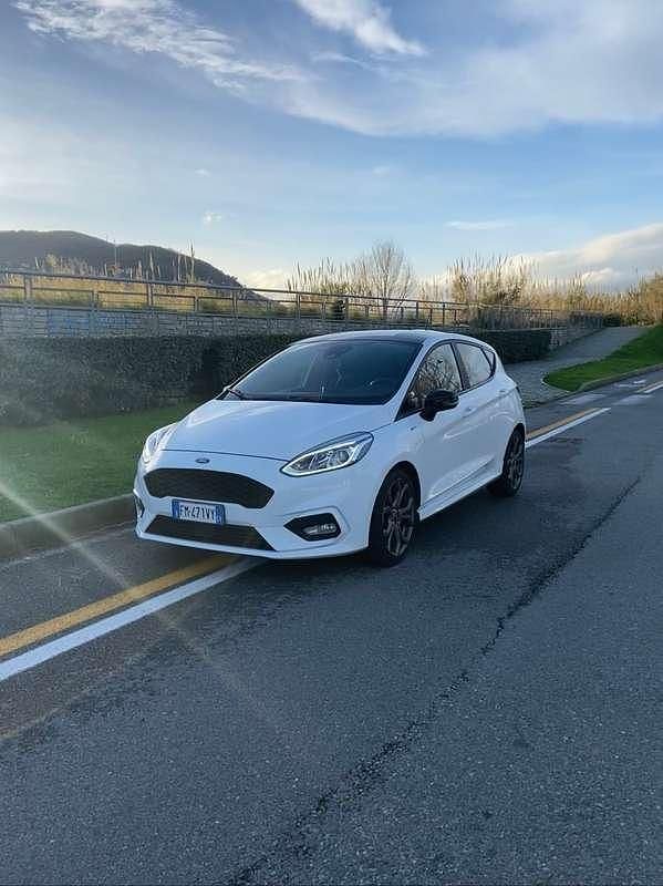 Usata 2018 Ford Fiesta ST-Line Berlina | 11.000 € (Cara) - Immagine 1/4