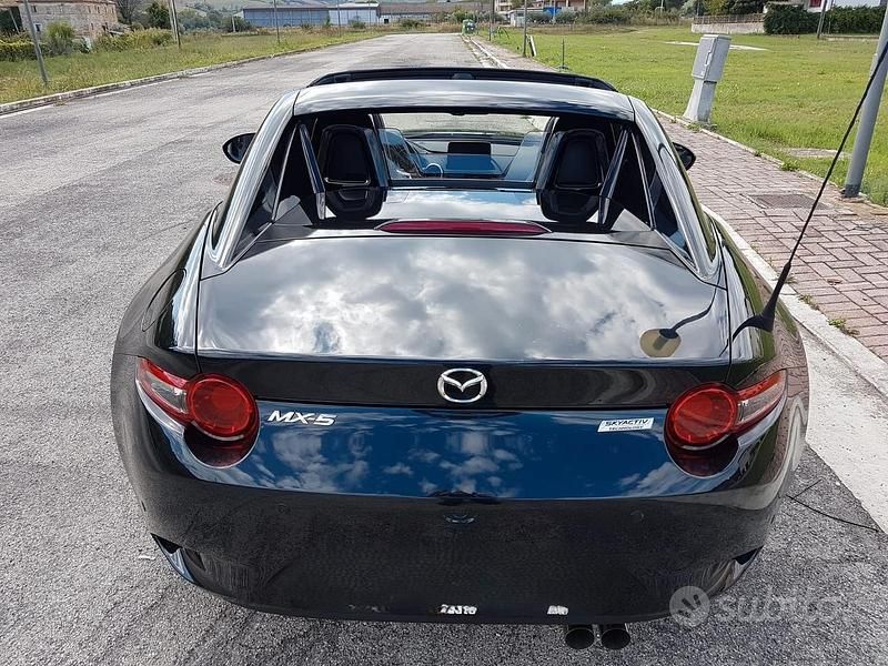 Usata Mazda MX5 Inclusive 184 CV (135 kW) 2019 Nero Cabrio