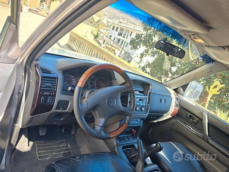 Usata Mitsubishi Pajero 160 CV (117 kW) 2004 SUV