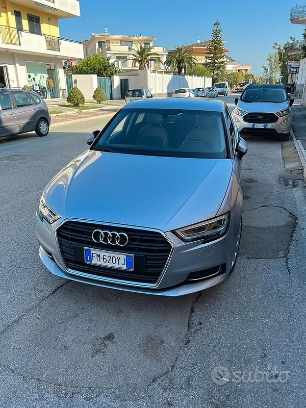 Usata Audi A3 150 CV (110 kW) 2018 Grigio Berlina