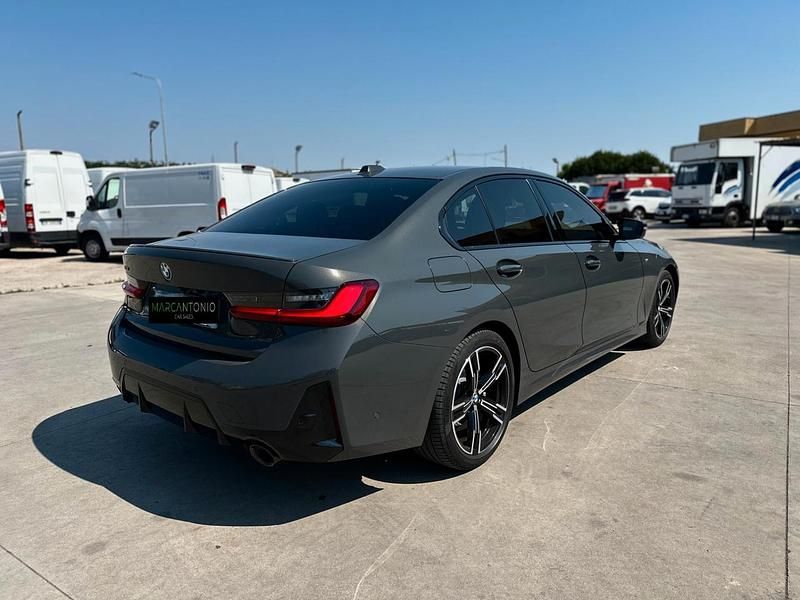 Usata BMW 320e M Sport 190 CV (139 kW) 2024 Grigio Berlina