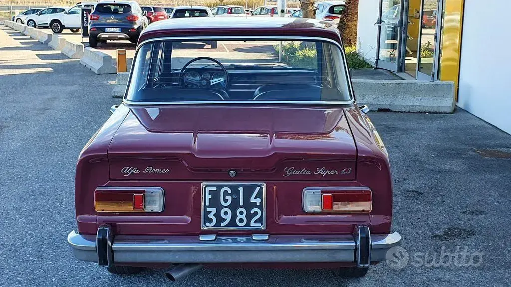 Usata Alfa Romeo Giulia Super 88 CV (64 kW) 1970 Utilitaria