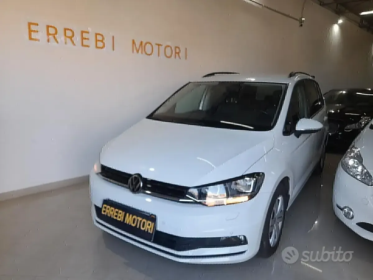 Usata VW Touran Executive 116 CV (85 kW) 2019 Bianco Monovolume
