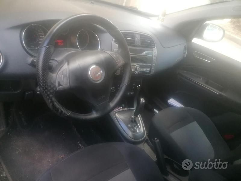 Usata Fiat Bravo 105 CV (77 kW) 2012 Nero Utilitaria