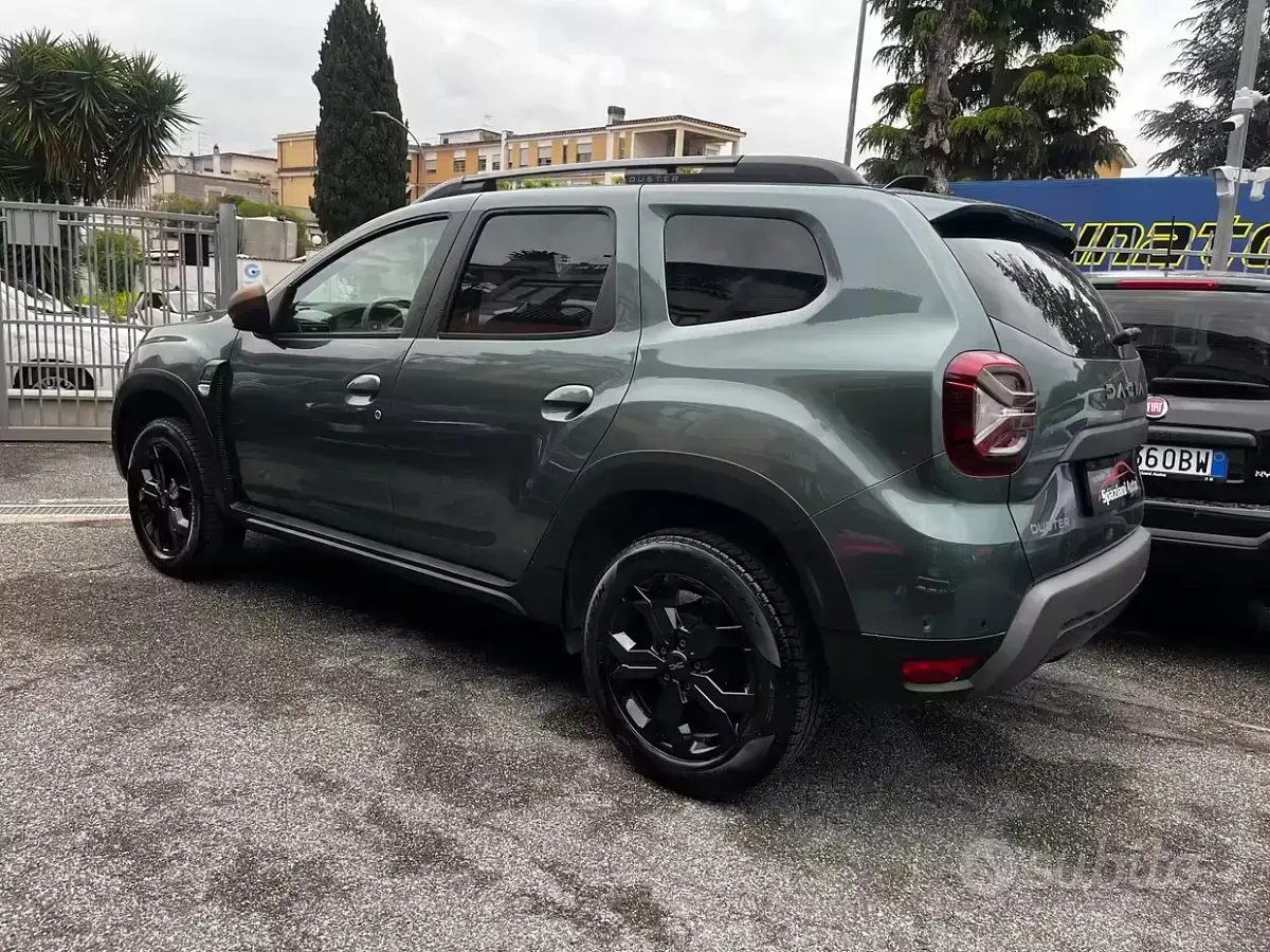 Usata Dacia Duster Extreme 101 CV (74 kW) 2023 Verde SUV