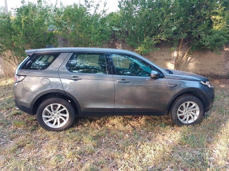 Usata Land Rover Discovery Sport 150 CV (110 kW) 2019 Grigio SUV