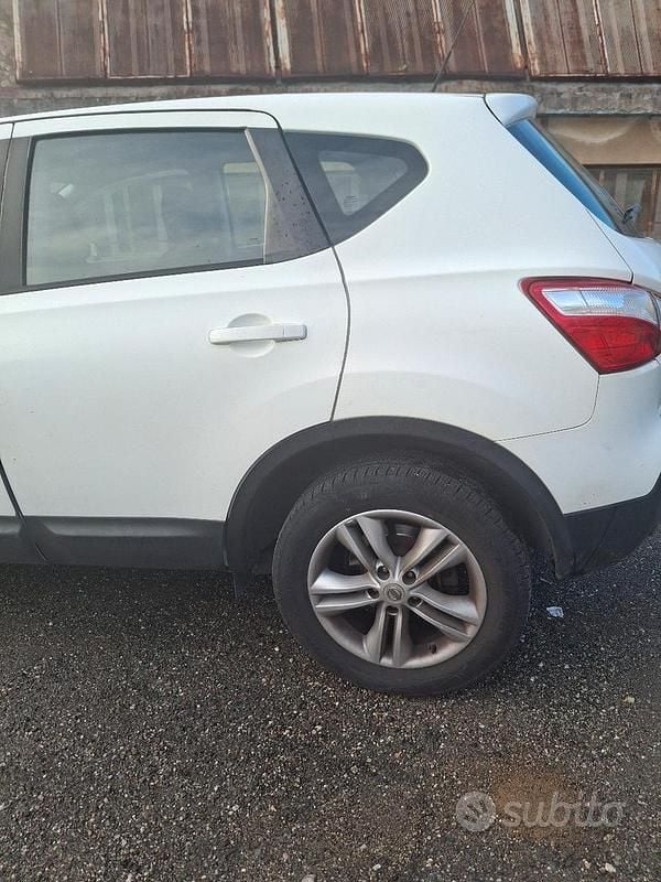Usata Nissan Qashqai 2012 Bianco SUV