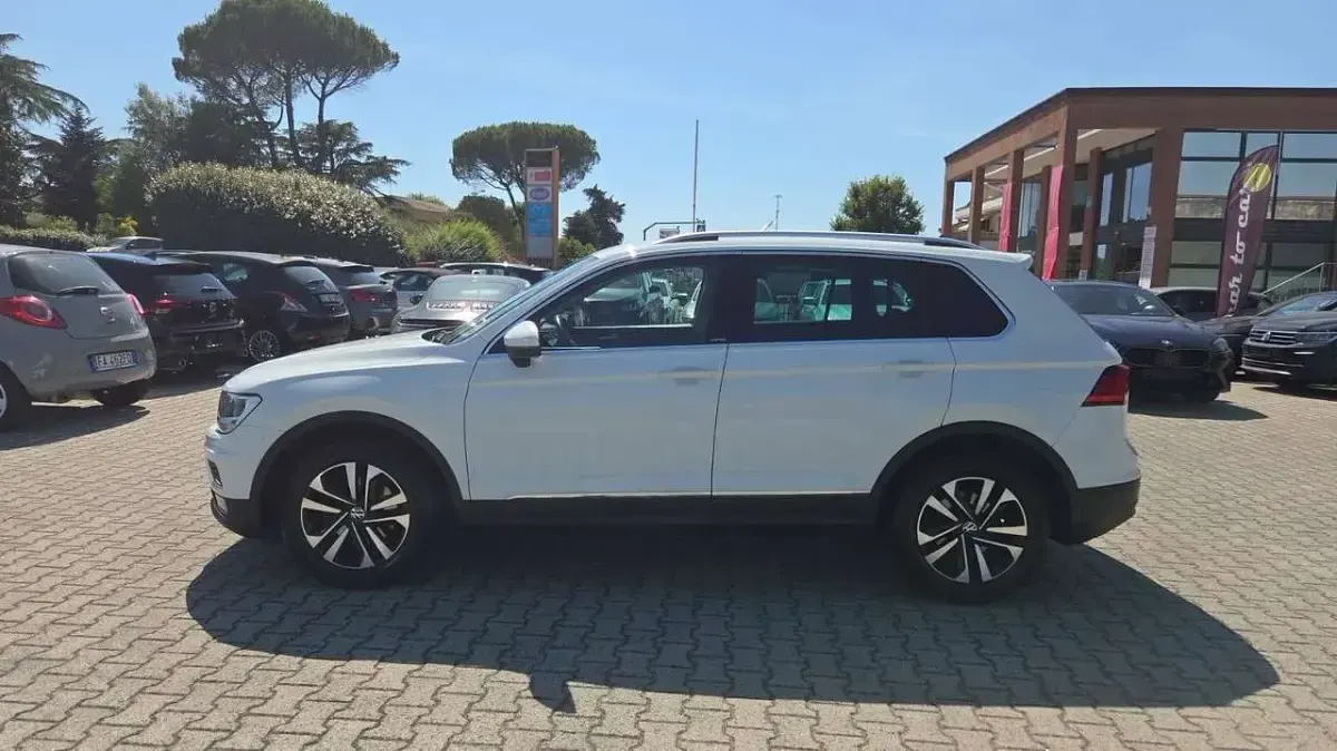 Usata VW Tiguan 150 CV (110 kW) 2020 Bianco SUV
