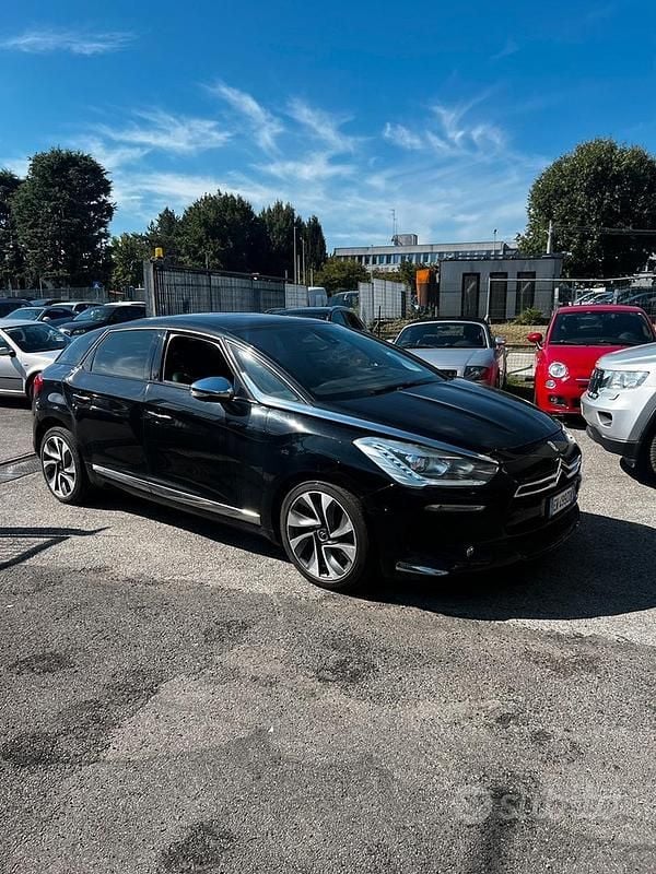 Usata Citroën DS5 181 CV (133 kW) 2014 Nero Utilitaria