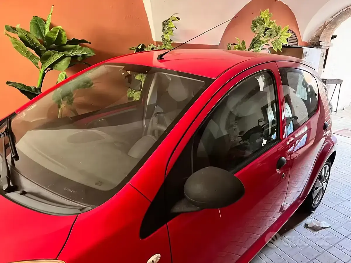 Gebraucht Citroën C1 68 PS (50 kW) 2009 Rot Kleinwagen