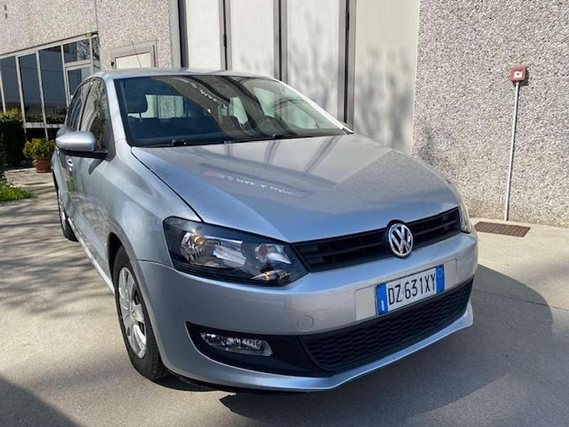 Usata VW Polo Trendline 75 CV (55 kW) 2010 Argento Utilitaria