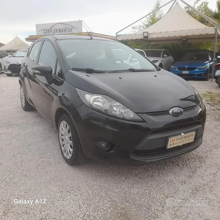 Usata Ford Fiesta 82 CV (60 kW) 2010 Nero Berlina
