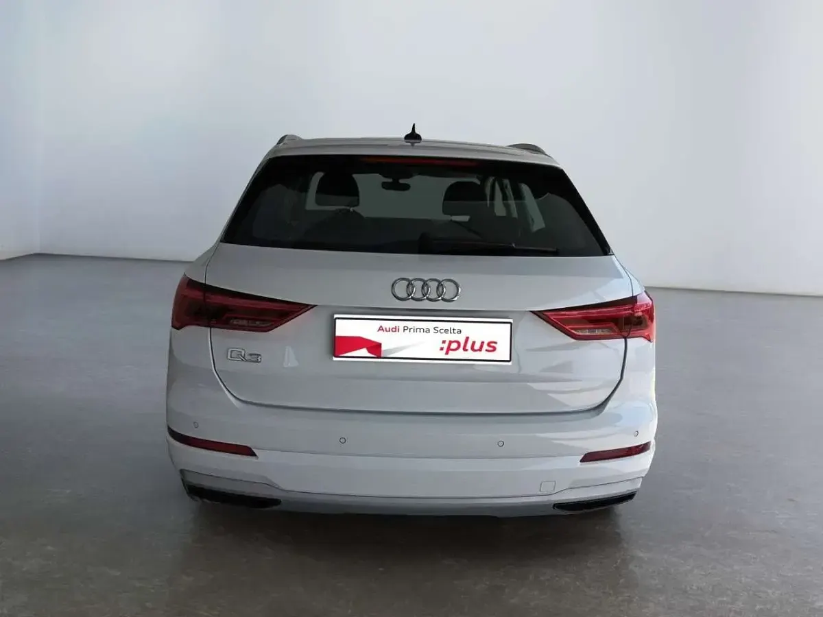 Usata Audi Q3 Advanced 150 CV (110 kW) 2024 Bianco SUV