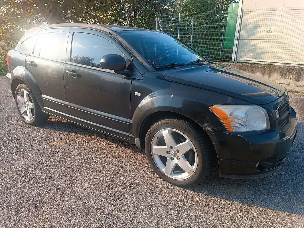 Usata Dodge Caliber SXT 140 CV (102 kW) 2009 Utilitaria