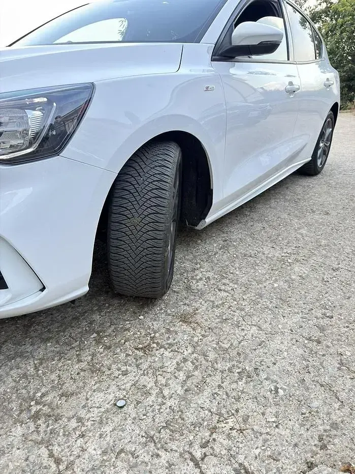 Usata Ford Focus ST-Line 120 CV (88 kW) 2020 Bianco Berlina