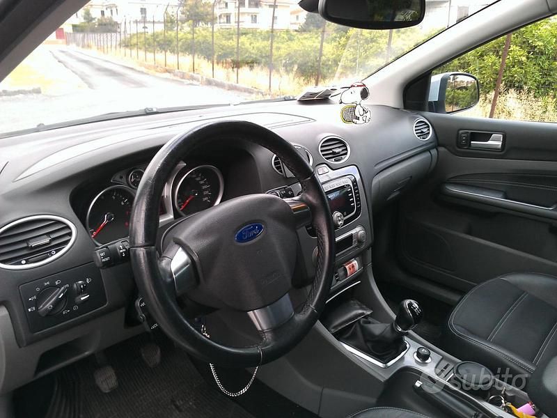 Brugt Ford Focus 145 HK (106 kW) 2009 Sedan