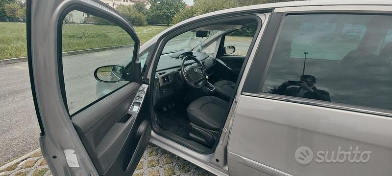 Usata Lancia Musa 2012 Marrone Monovolume