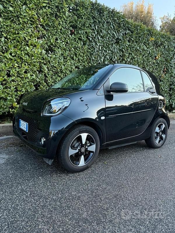 Usata Smart ForTwo Coupé 2023 Nero Utilitaria