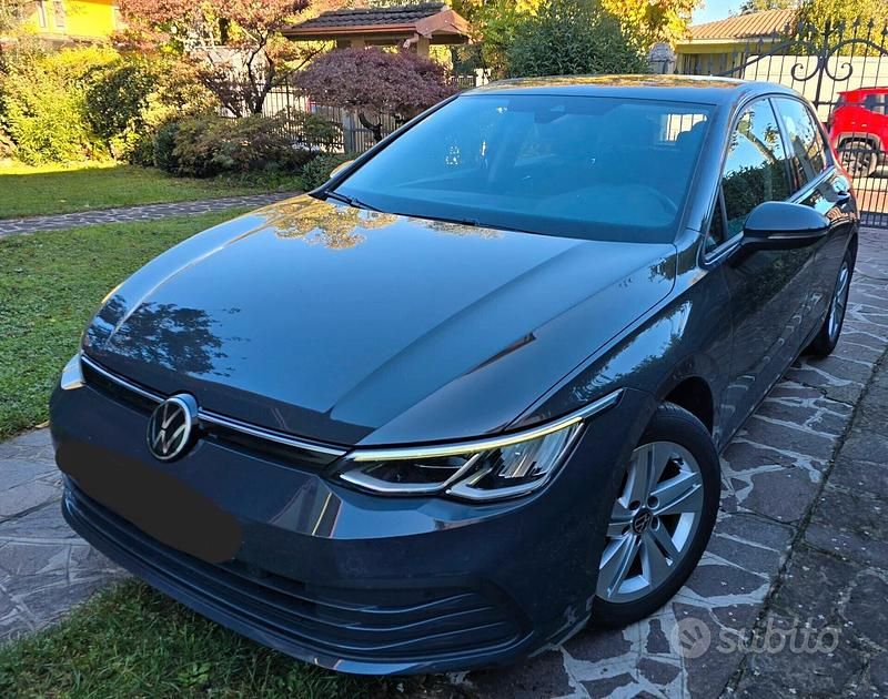 Usata VW Golf VIII Style 130 CV (95 kW) 2021 Grigio Berlina